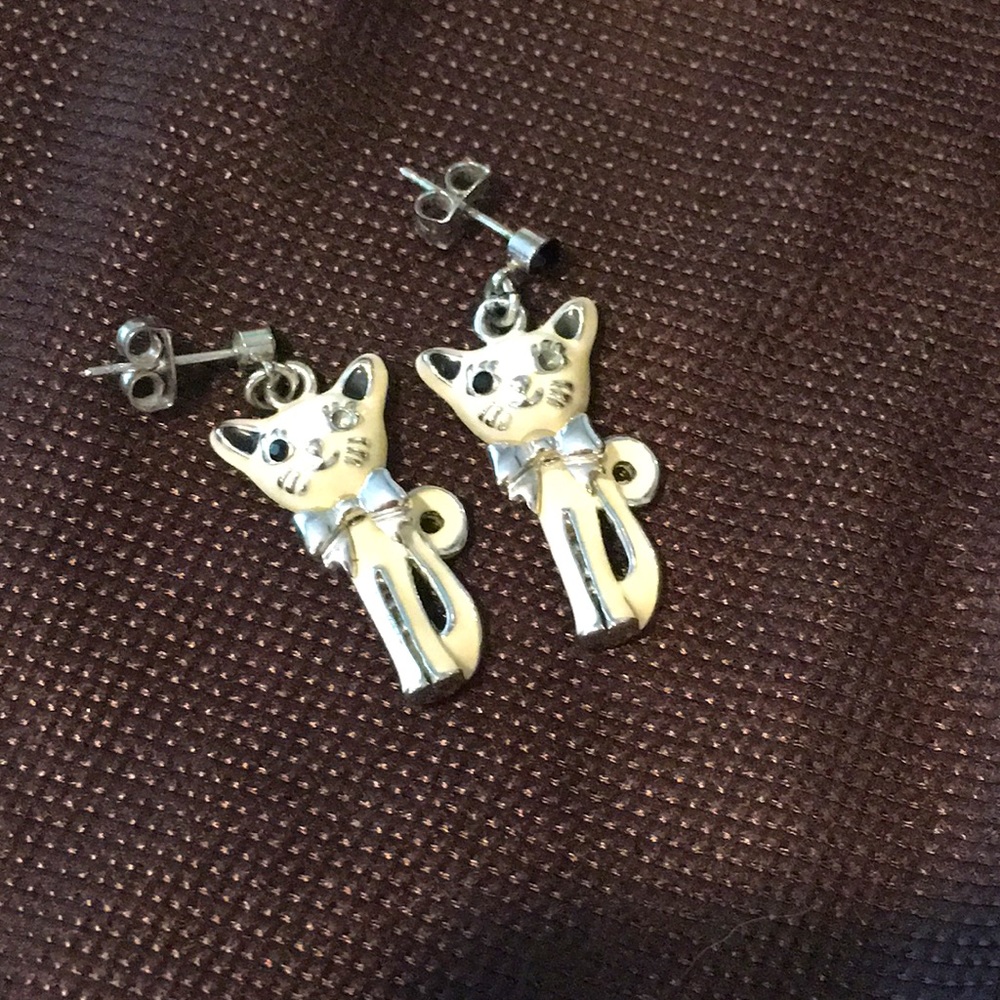 Cute dangle cat earrings